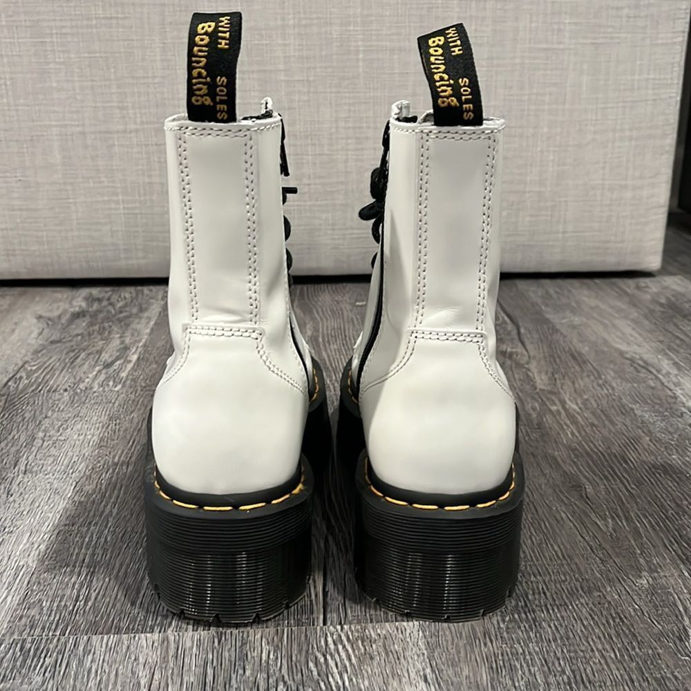 Dr. Marten NWOB white JADON thick sole high tops - 7 women’s - Picture 7 of 12